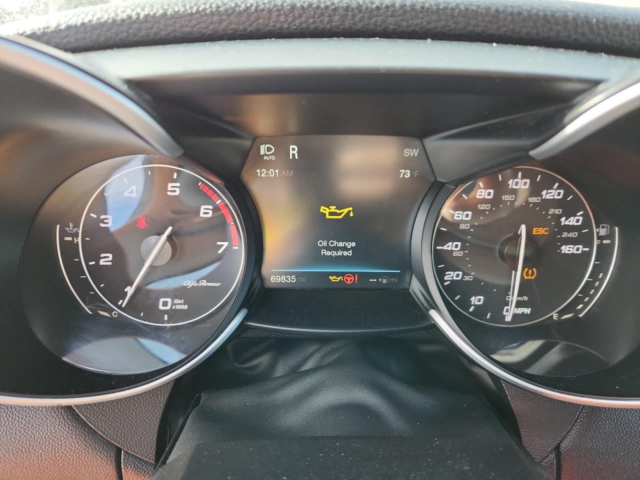 2017 Alfa Giulia VIN ZARFAEDN0H7529063 photo 9