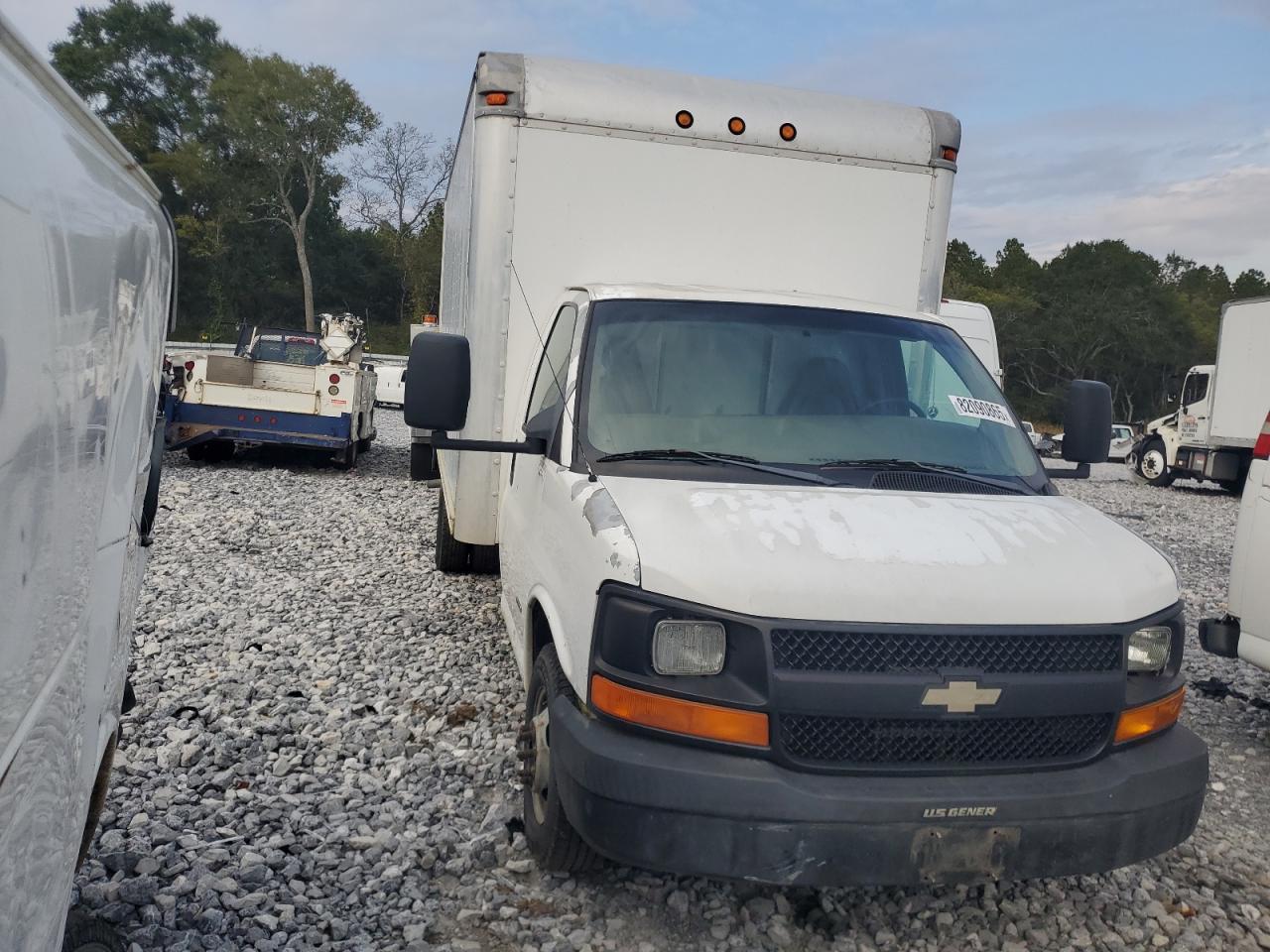 2006 CHEVROLET Express VIN 1GBJG312961164033 photo 1