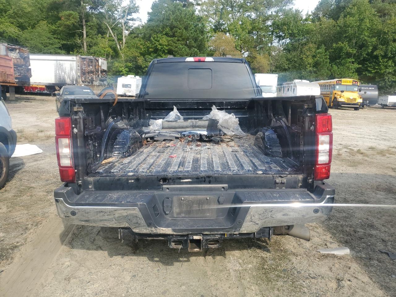 2022 Ford F350 VIN 1FT8W3BT1NEF99611 photo 6