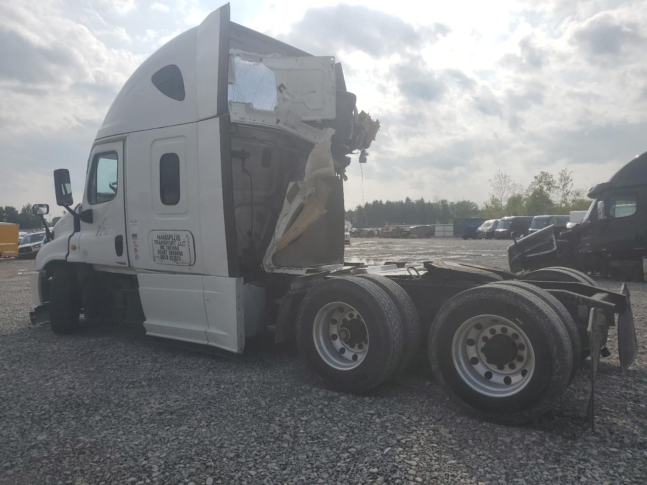 2016 FREIGHTLINER All other VIN 3AKJGLDR9GSHD7566 photo 3