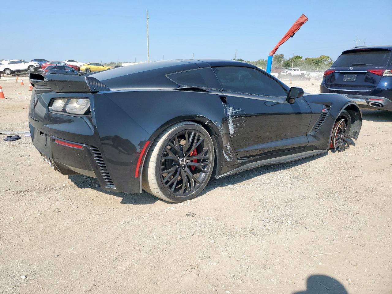 2015 Chevrolet Corvette VIN 1G1YT2D64F5601162 photo 3