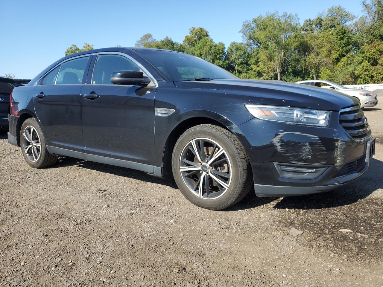 2016 Ford All models VIN 1FAHP2E82GG118387 photo 4
