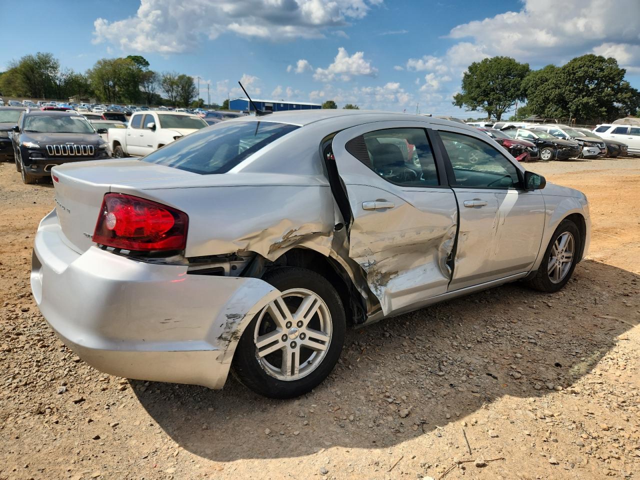 2012 Dodge Avenger VIN 1C3CDZCB3CN230582 photo 3
