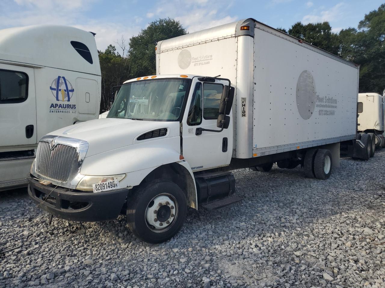 2003 International 4000 serie VIN 1HTMMAAMX3H554653 photo 2