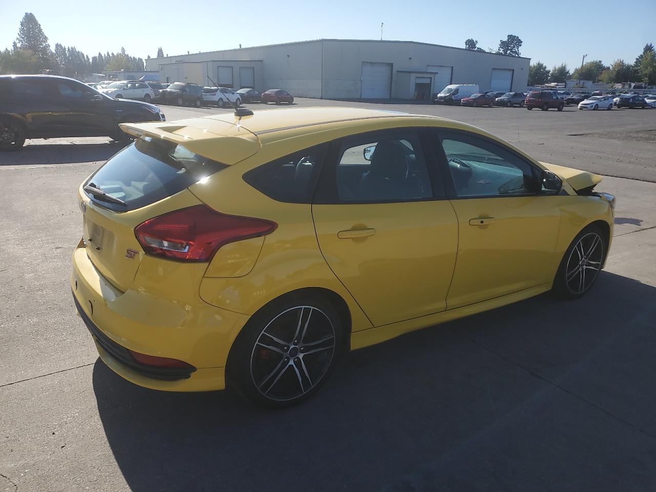 2017 FORD Focus st VIN 1FADP3L94HL206818 photo 3