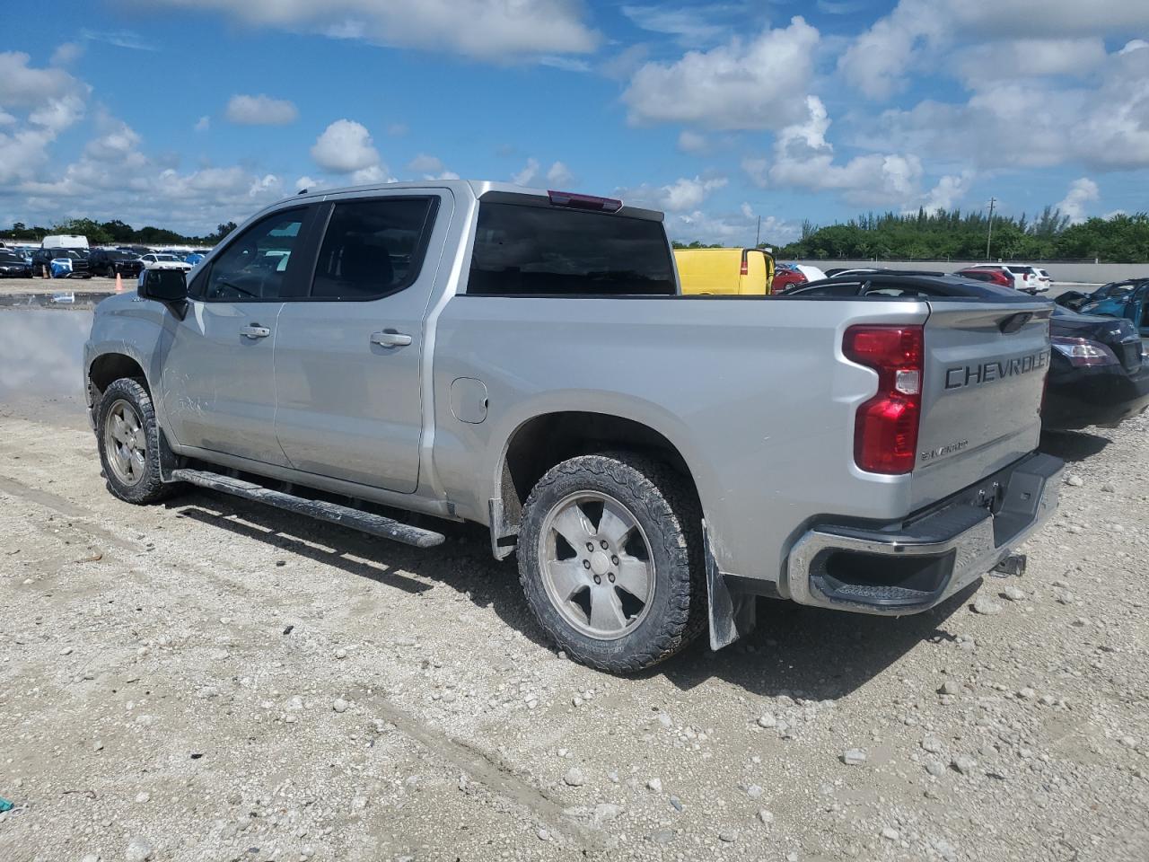 2021 Chevrolet All models VIN 1GCUYDED9MZ435789 photo 2