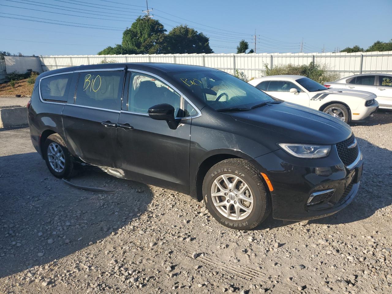 2023 CHRYSLER Pacifica VIN 2C4RC1BG0PR550197 photo 4