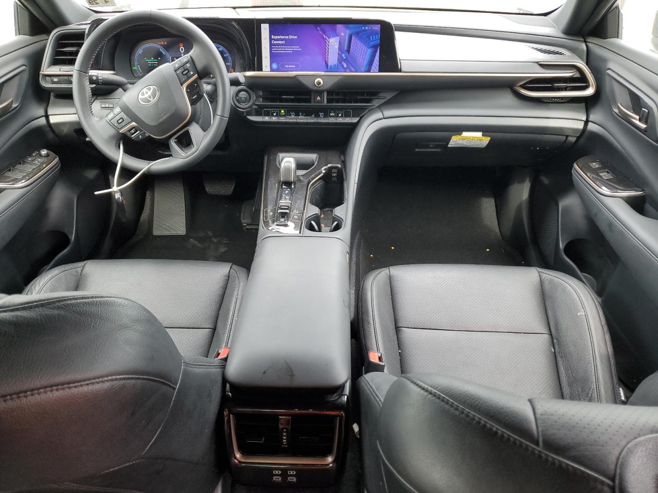 2024 Toyota Crown xle VIN JTDAAAAF2R3023253 photo 8