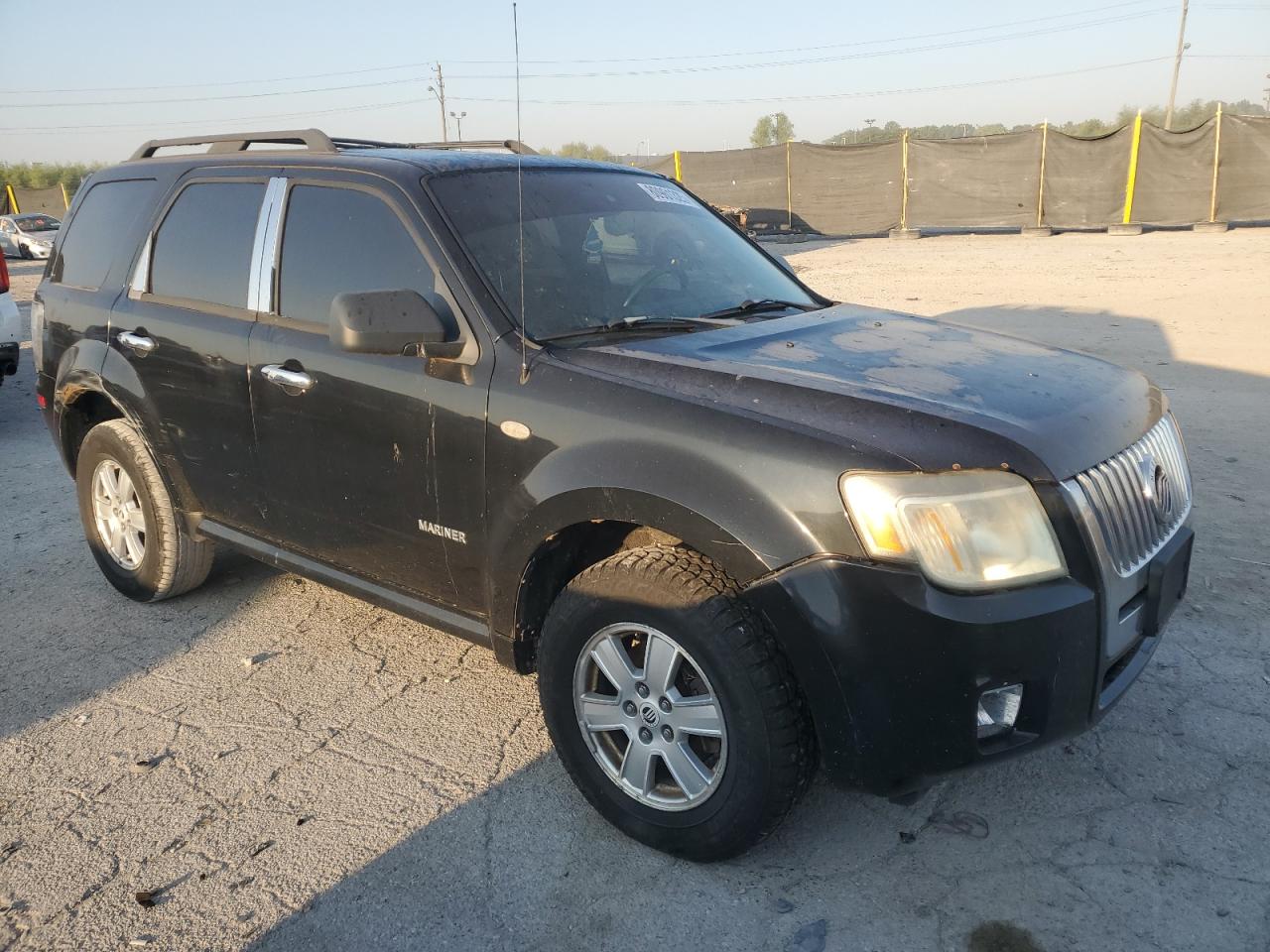 2008 Mercury Mariner VIN 4M2CU91138KJ01525 photo 4