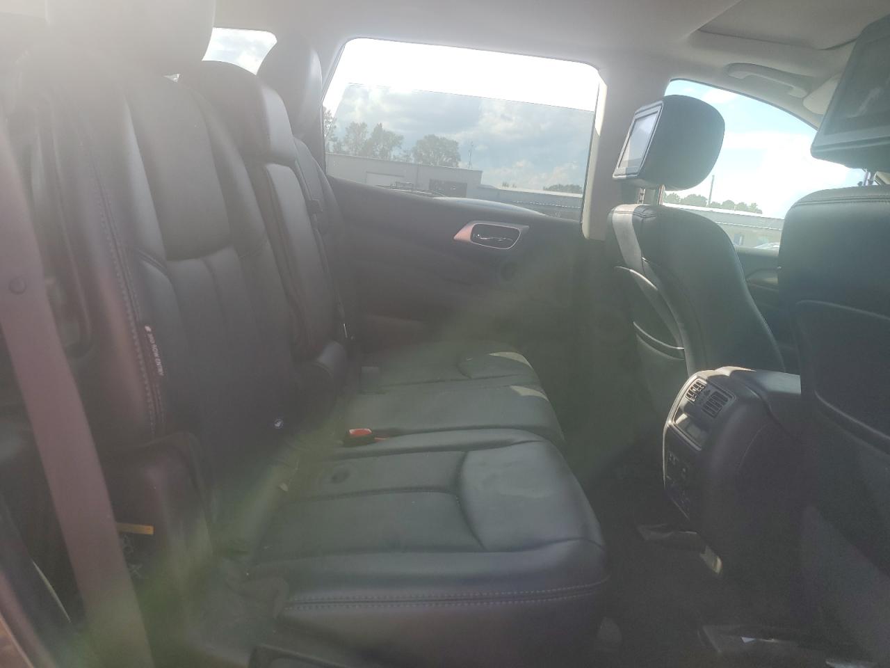 2019 Niss Pathfinder VIN 5N1DR2MM1KC602077 photo 11