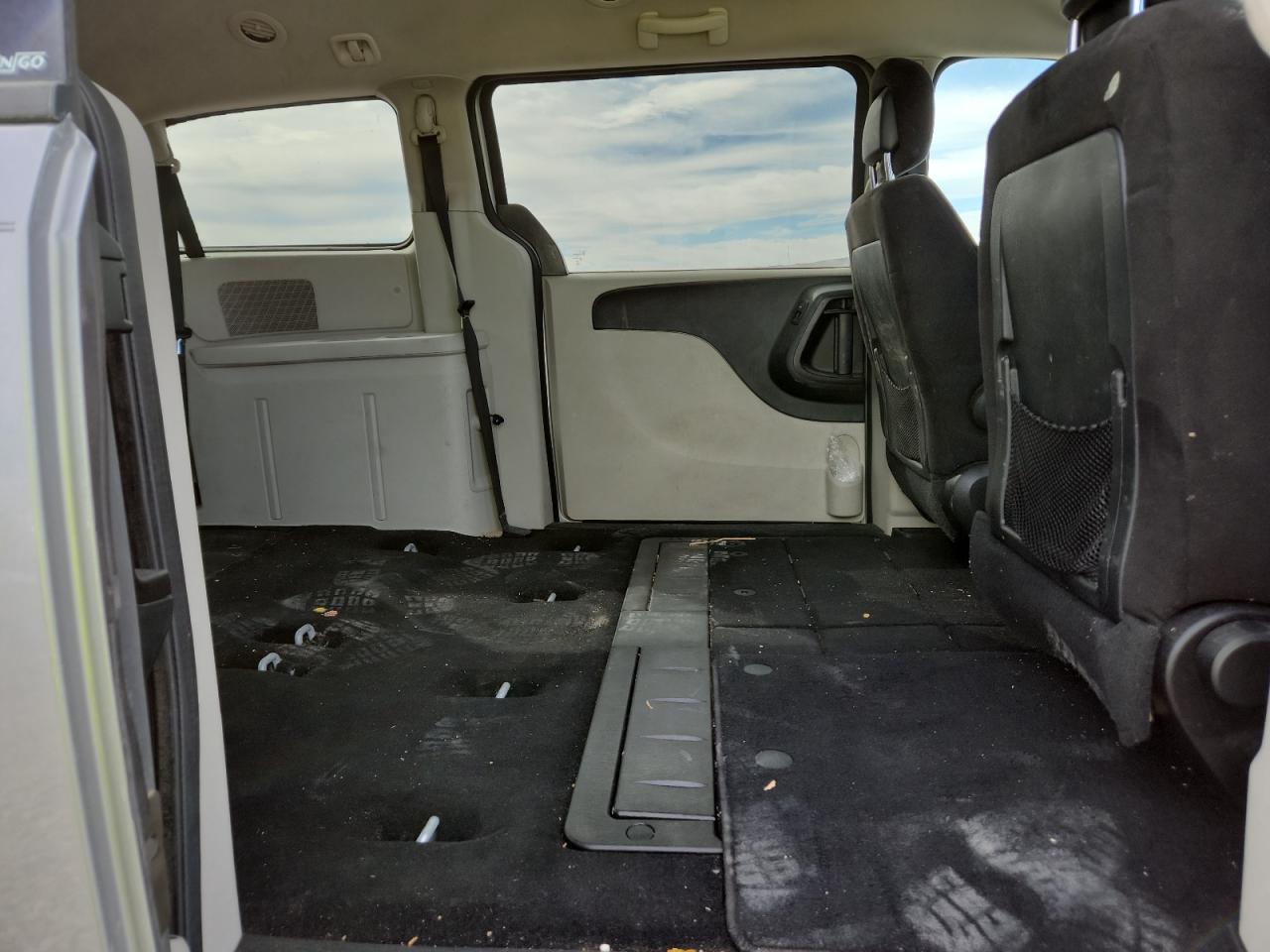 2014 Dodge Caravan VIN 2C4RDGCG2ER205426 photo 11