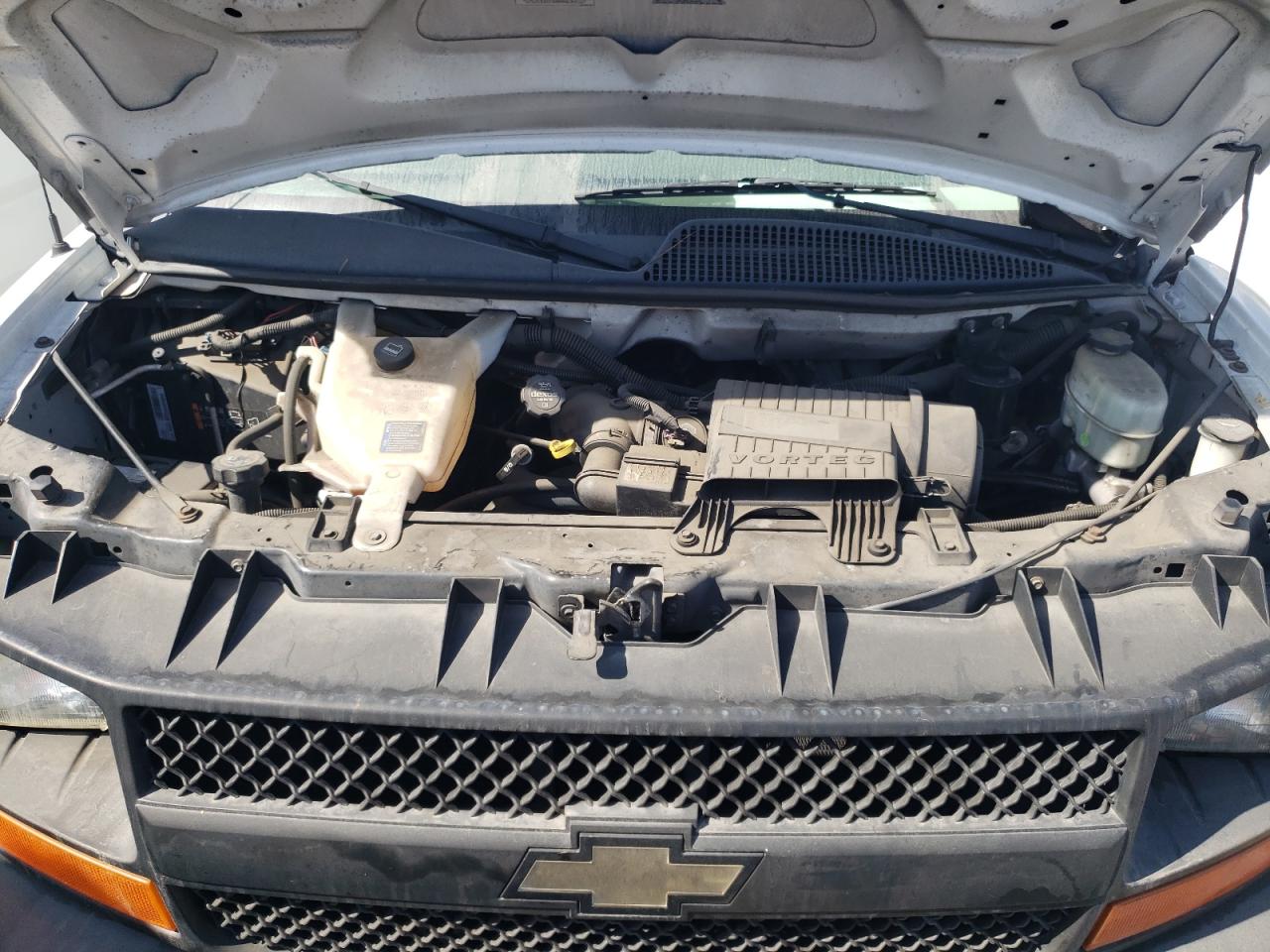 2014 Chevy Express VIN 1GCWGFCB8E1134021 photo 11