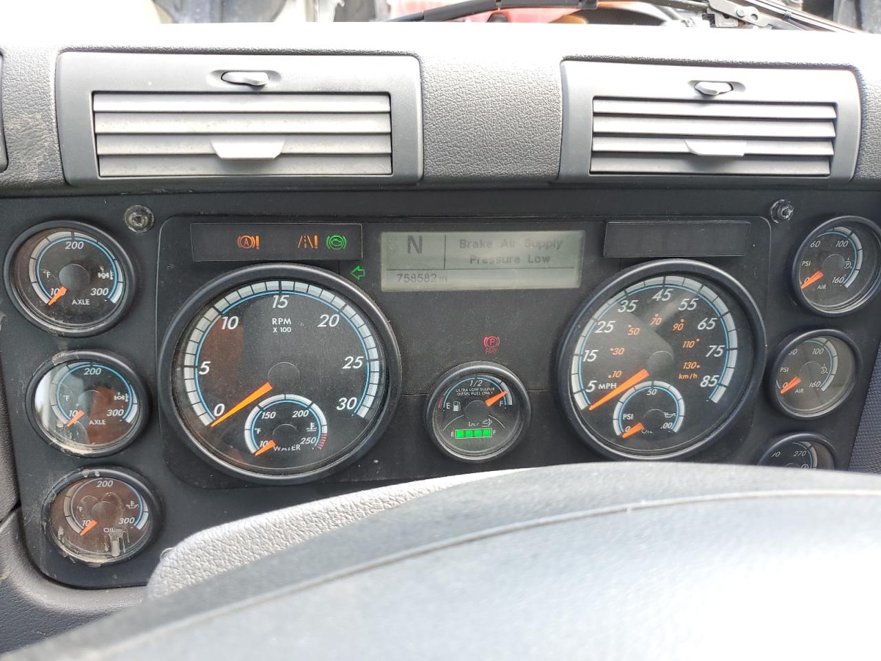 2016 FREIGHTLINER All other VIN 3AKJGLDR9GSHD7566 photo 8