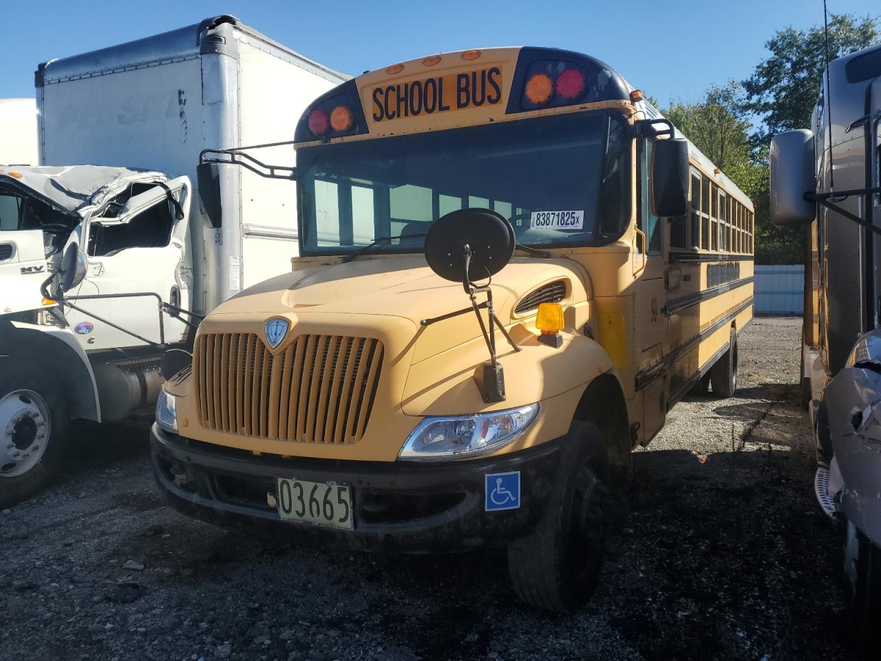 2010 Ic Ce series VIN 4DRBUAANXAB253079 photo 2