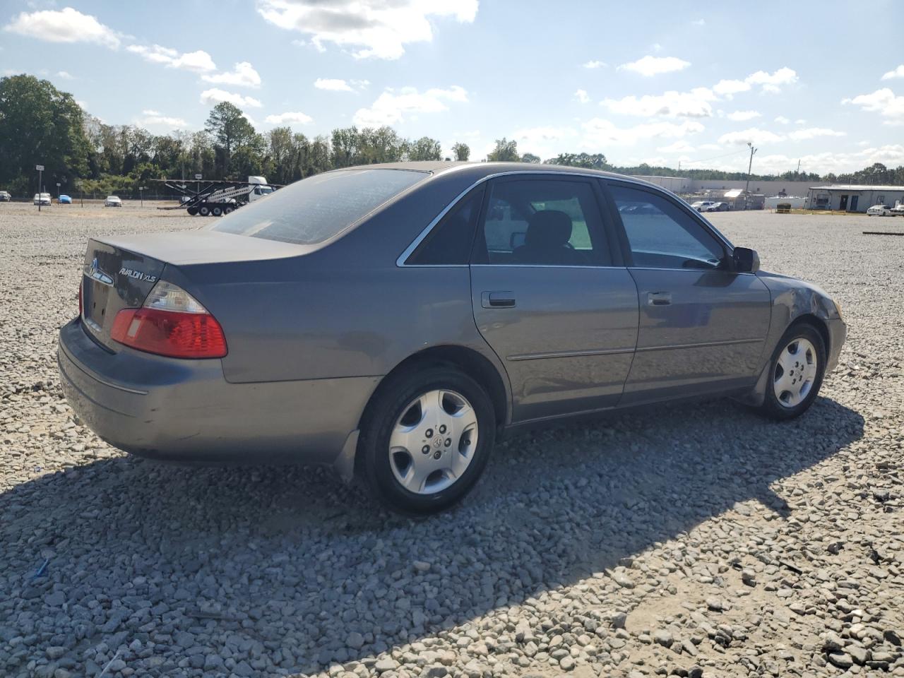 2004 Toyota Avalon VIN 4T1BF28B74U379484 photo 3
