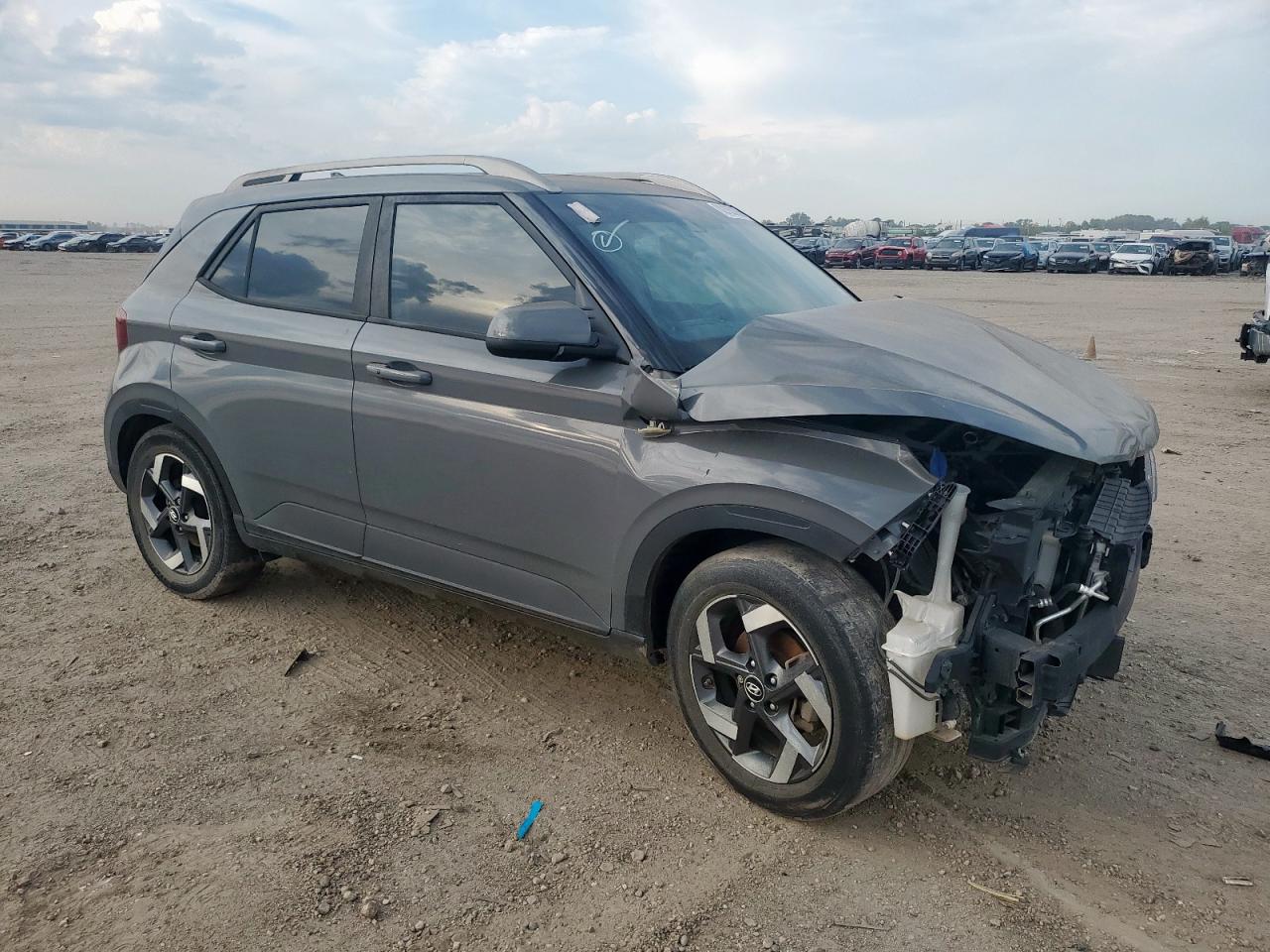 2021 Hyundai Venue VIN KMHRC8A36MU094143 photo 4
