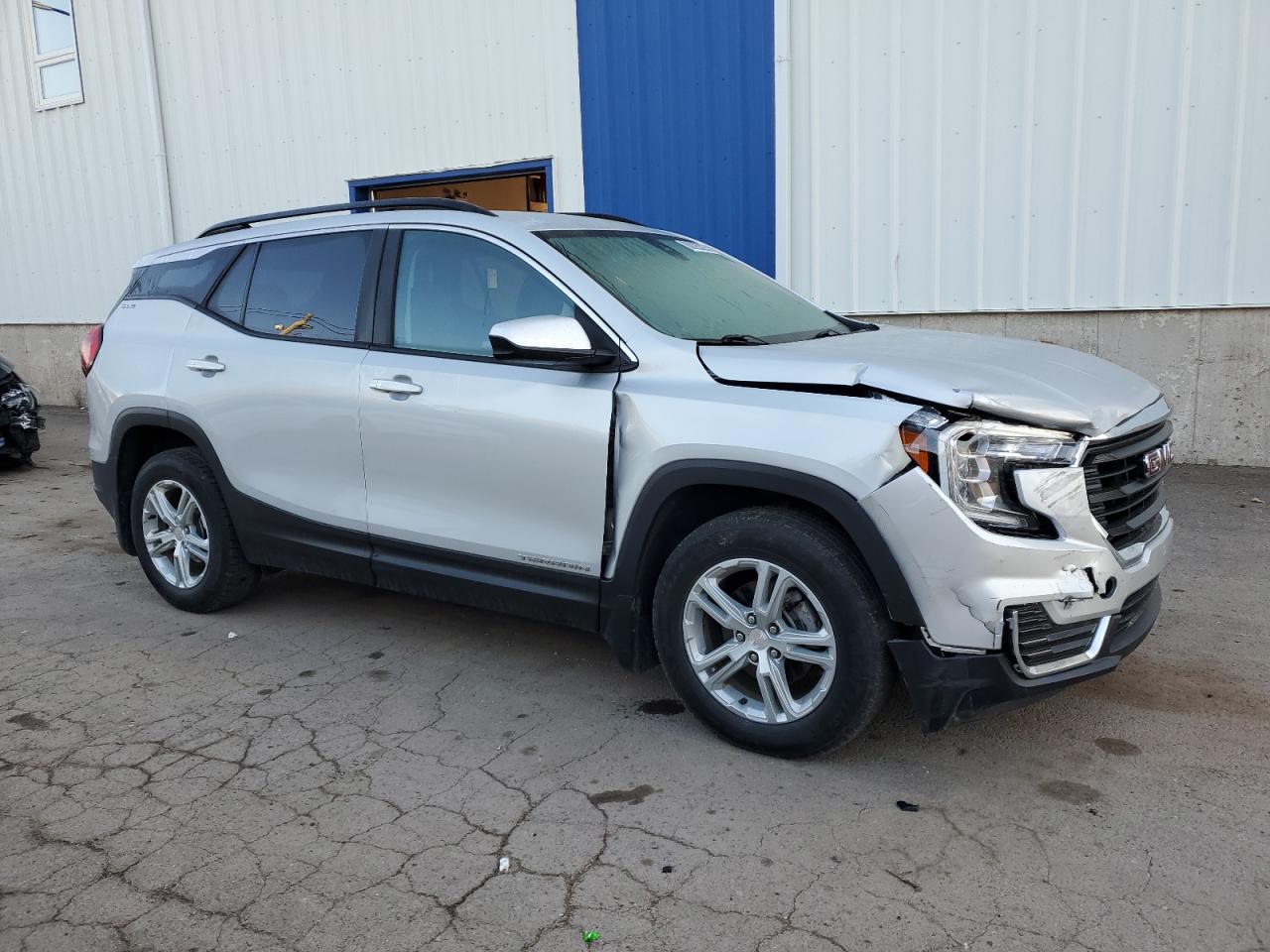 2022 GMC Terrain VIN 3GKALMEV4NL224281 photo 4