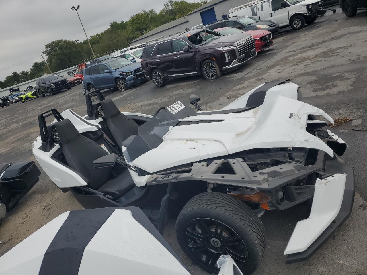 2019 Polaris Slingshot VIN 57XAASFA1K8134489 photo 1