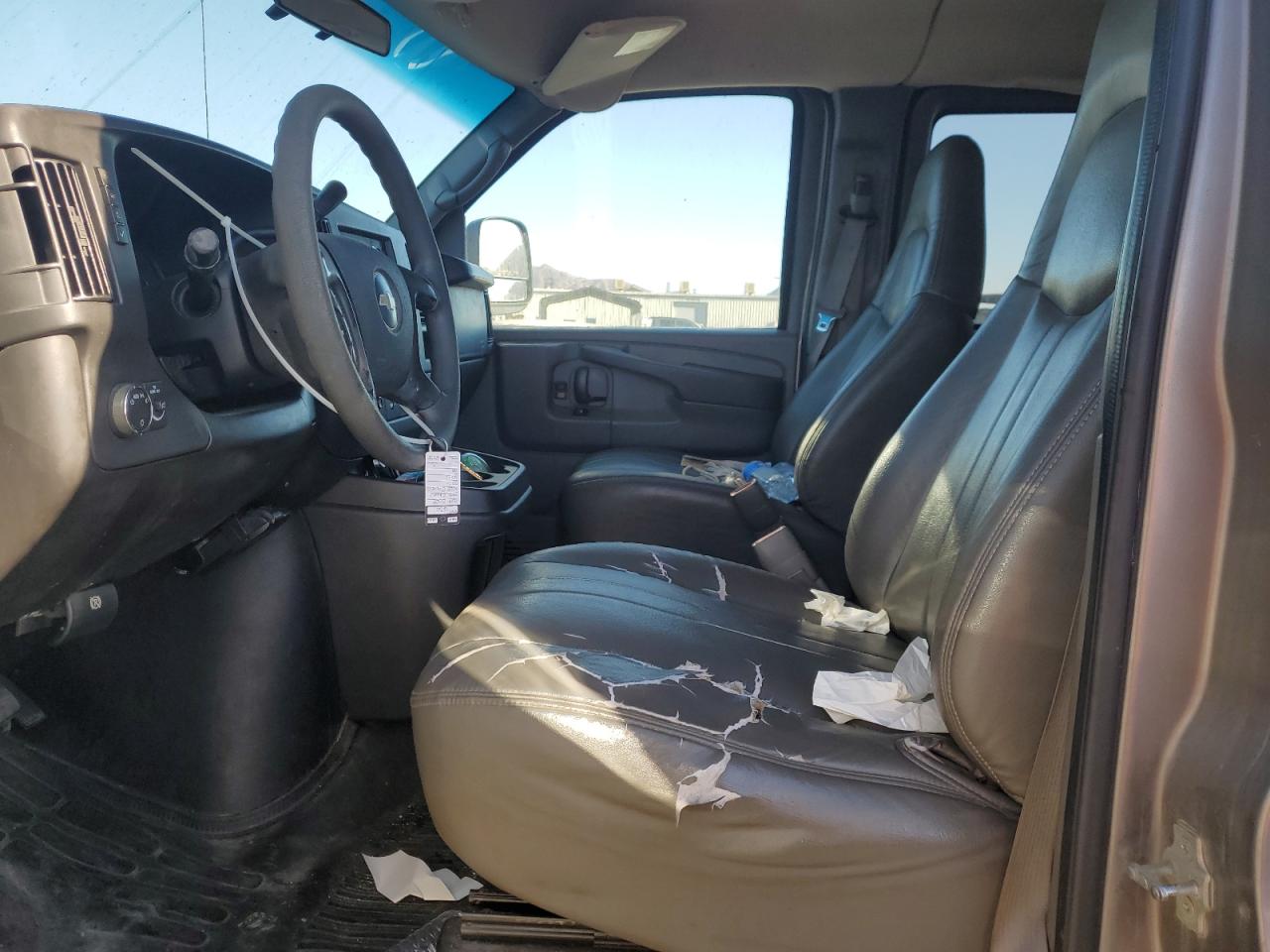 2008 CHEV Express VIN 1GAGG25K081202304 photo 7