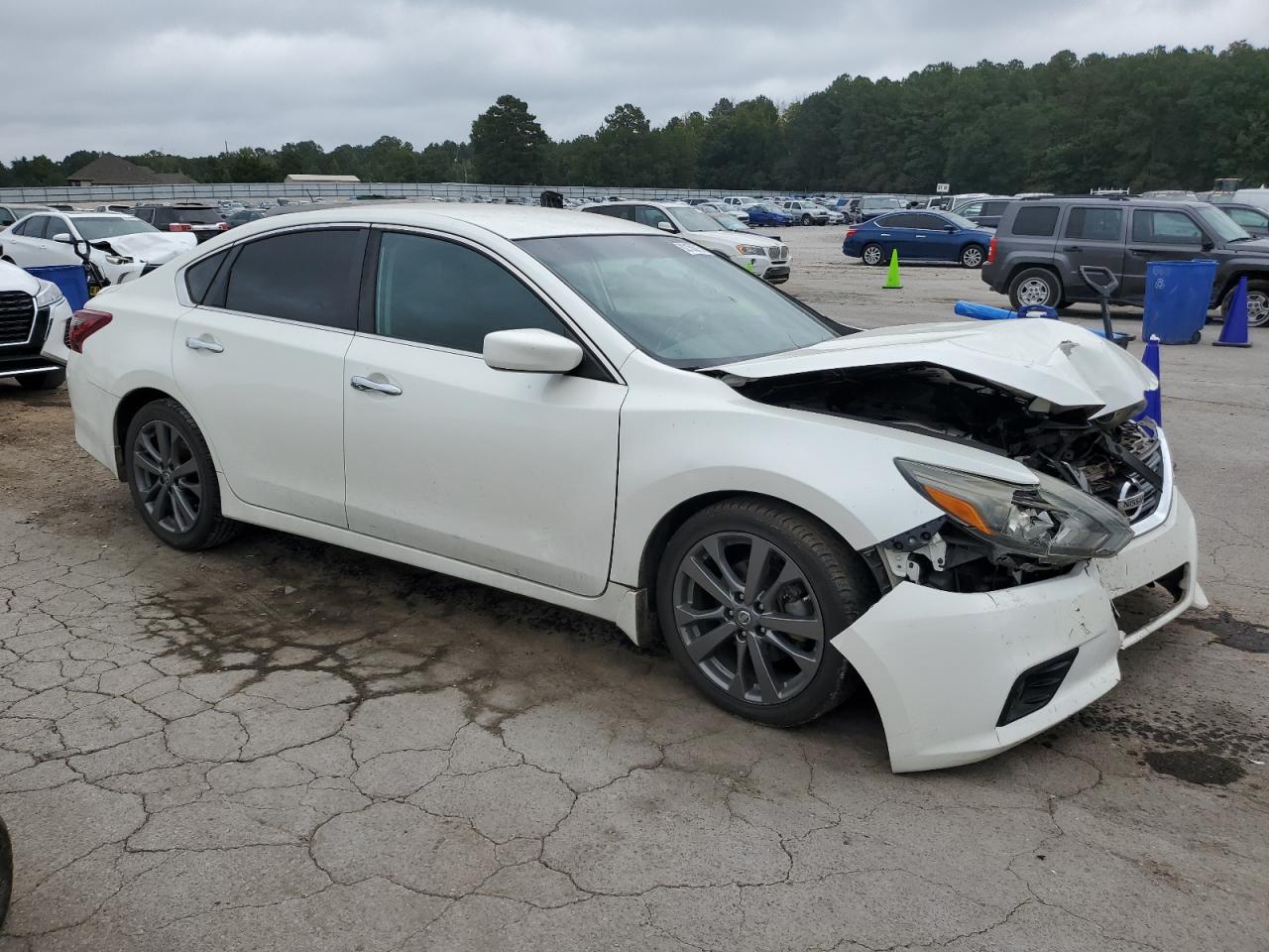 2018 NISS Altima VIN 1N4AL3AP8JC146256 photo 4