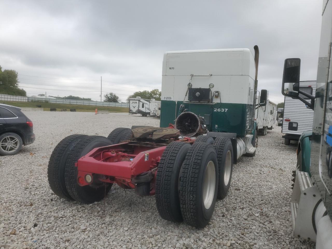 2017 PETERBILT All models VIN 1XPBDP9X6HD422637 photo 4