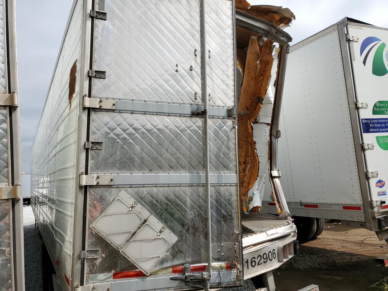 2016 UTILITY All models VIN 1UYVS2537GM615907 photo 3