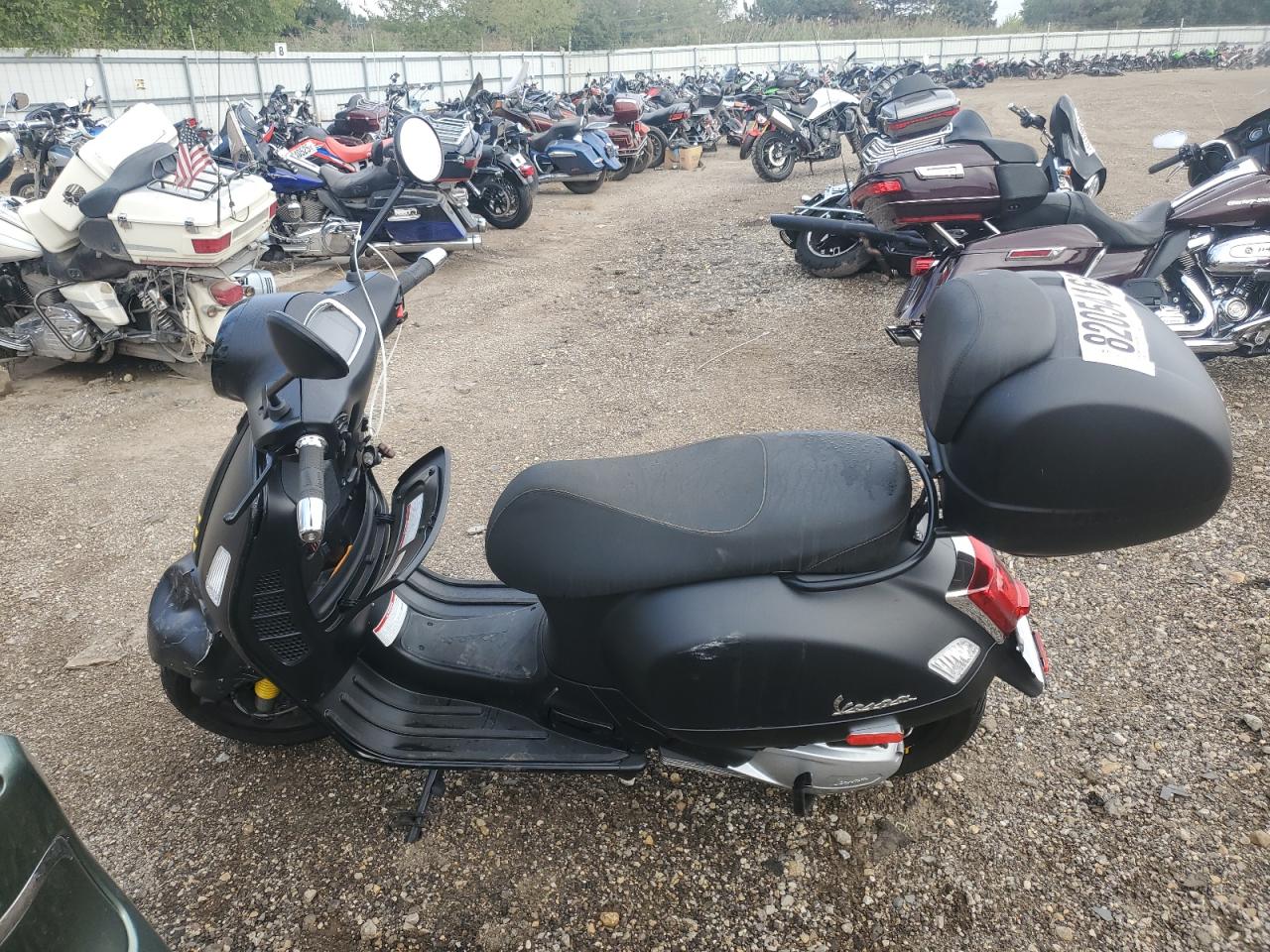 2022 VESPA Gts 300 VIN ZAPMA39M7N5203949 photo 3