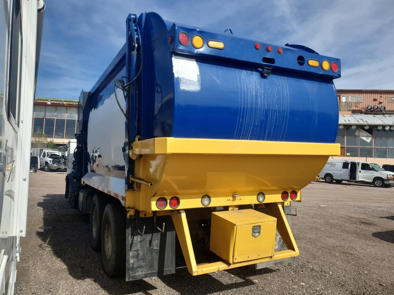 2012 MACK All models VIN 1M2AU02C3CM006786 photo 3