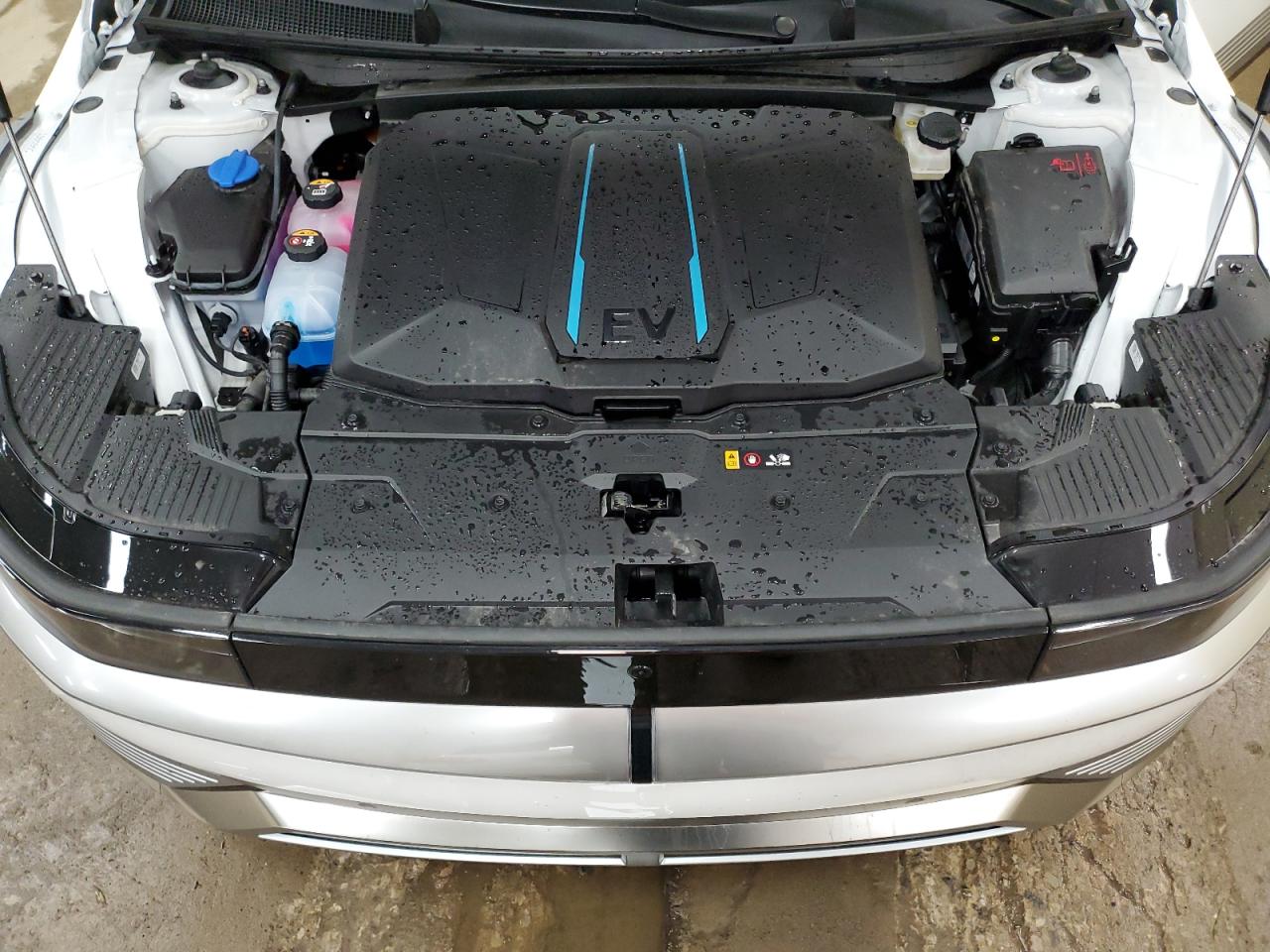 2024 Hyundai Ioniq VIN KM8KRDDF7RU295216 photo 12