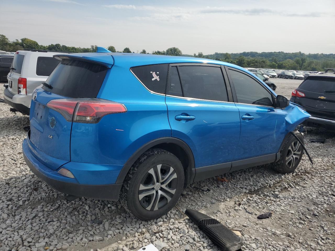 2018 Toyota Rav4 VIN JTMZFREV9JJ206721 photo 3