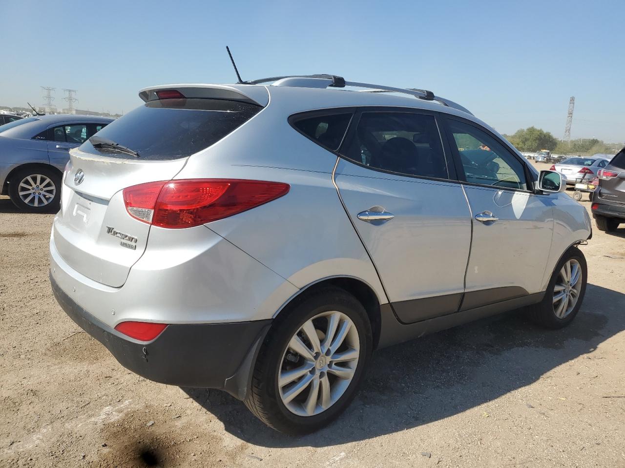 2012 HYUNDAI Tucson gls VIN KM8JU3AC1CU499421 photo 3
