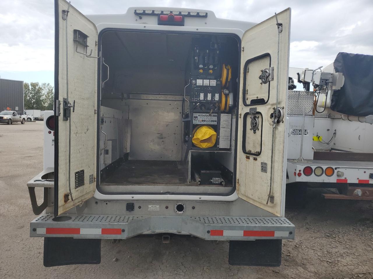 2019 Ford F350 VIN 1FDRF3G69KEF73014 photo 10