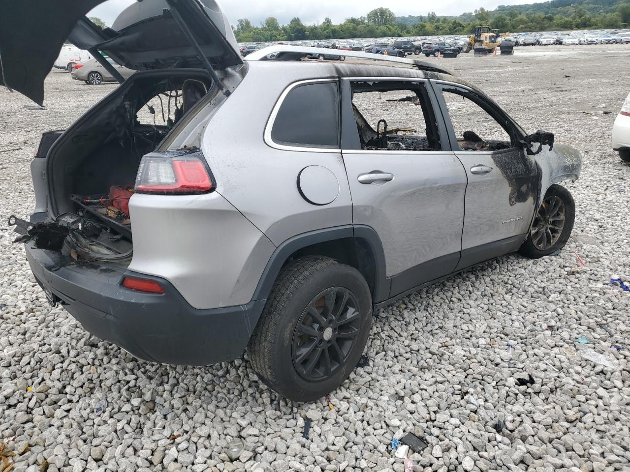 2019 Jeep Grand cher VIN 1C4PJMLXXKD251843 photo 3