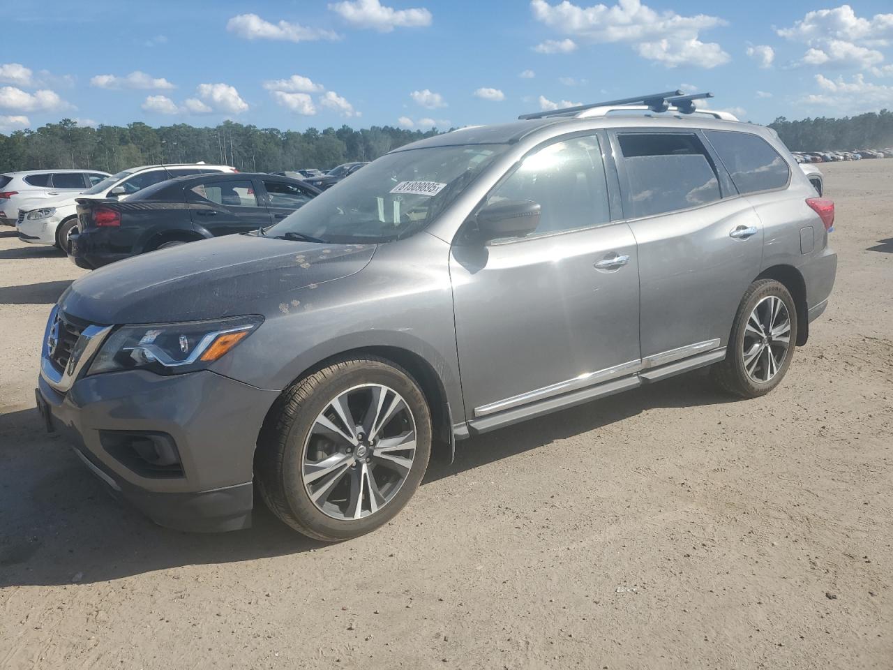 2019 Niss Pathfinder VIN 5N1DR2MM1KC602077 photo 1