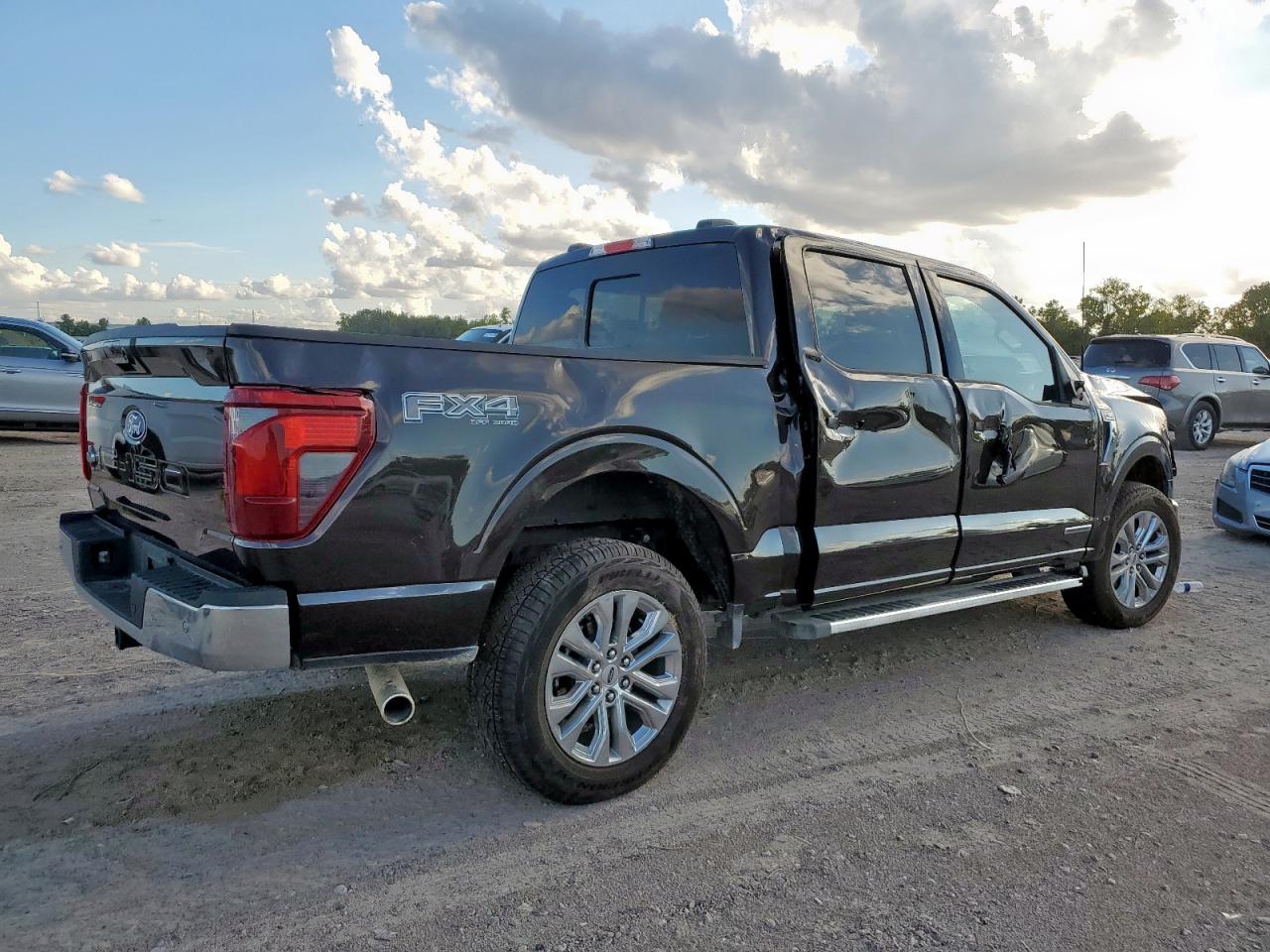 2024 Ford All models VIN 1FTFW3LD2RFA86138 photo 3