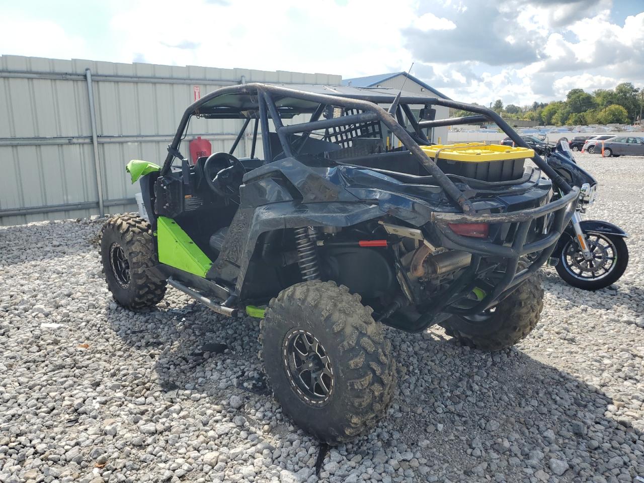 2018 ARCTIC Wildcat VIN 4UF18MPV5JT302396 photo 3