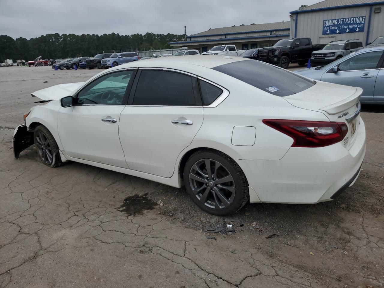 2018 NISS Altima VIN 1N4AL3AP8JC146256 photo 2