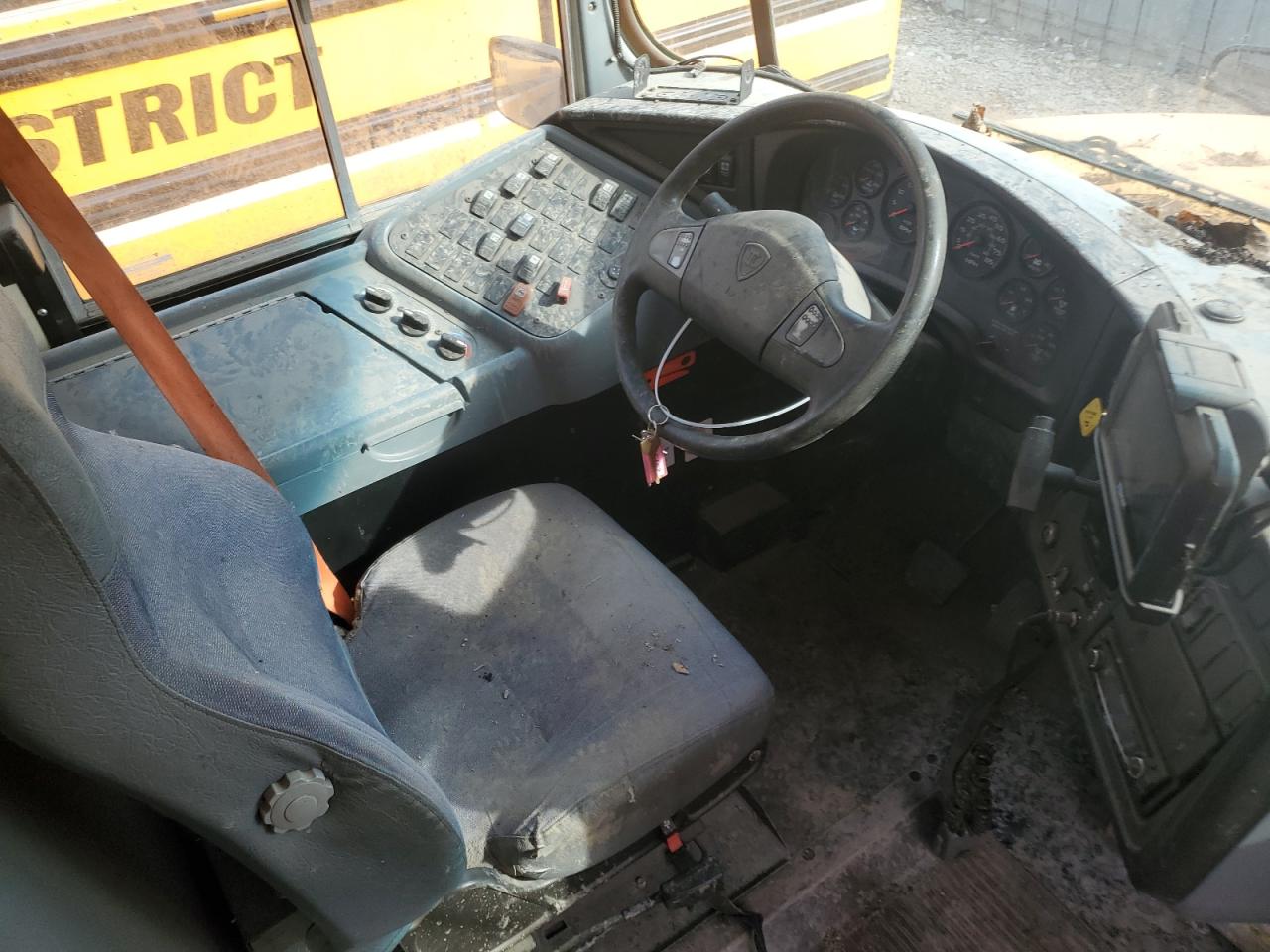 2013 Ic Ce series VIN 4DRBUSKN7DB301100 photo 5