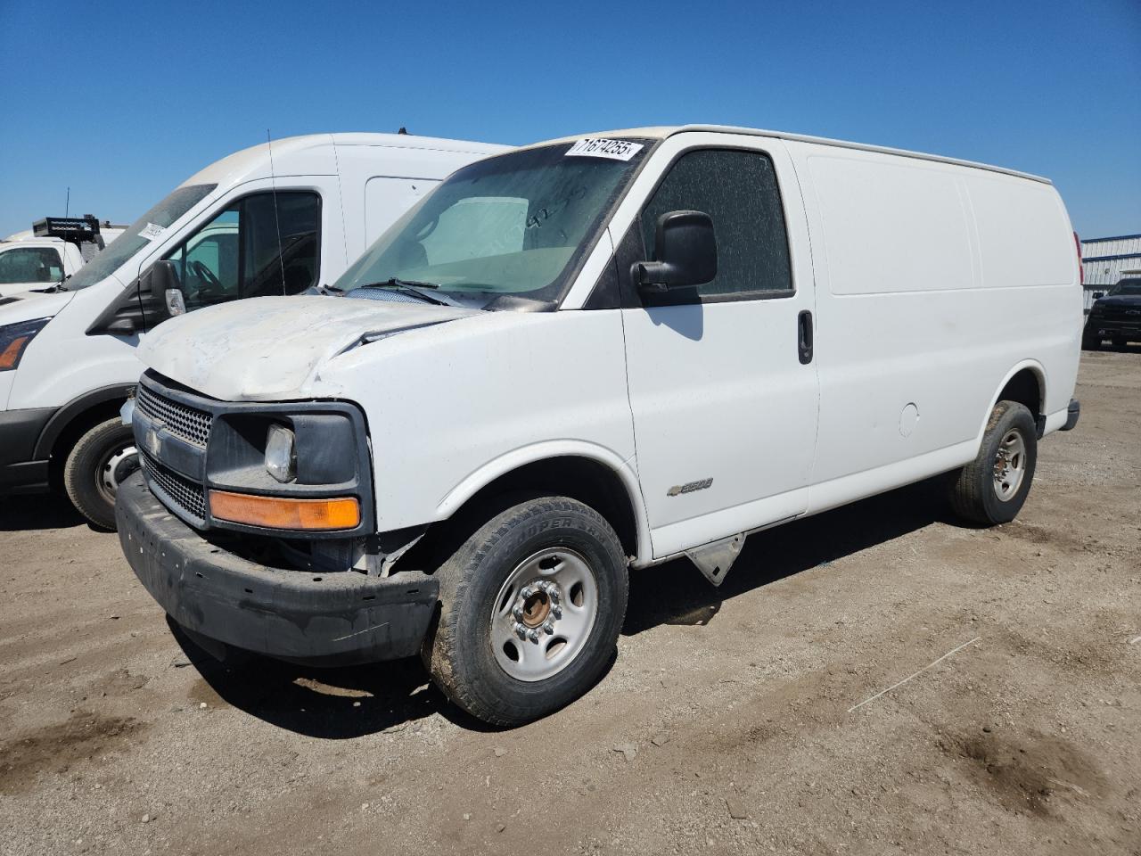2006 CHEV Express VIN 1GCHG35U361166253 photo 1