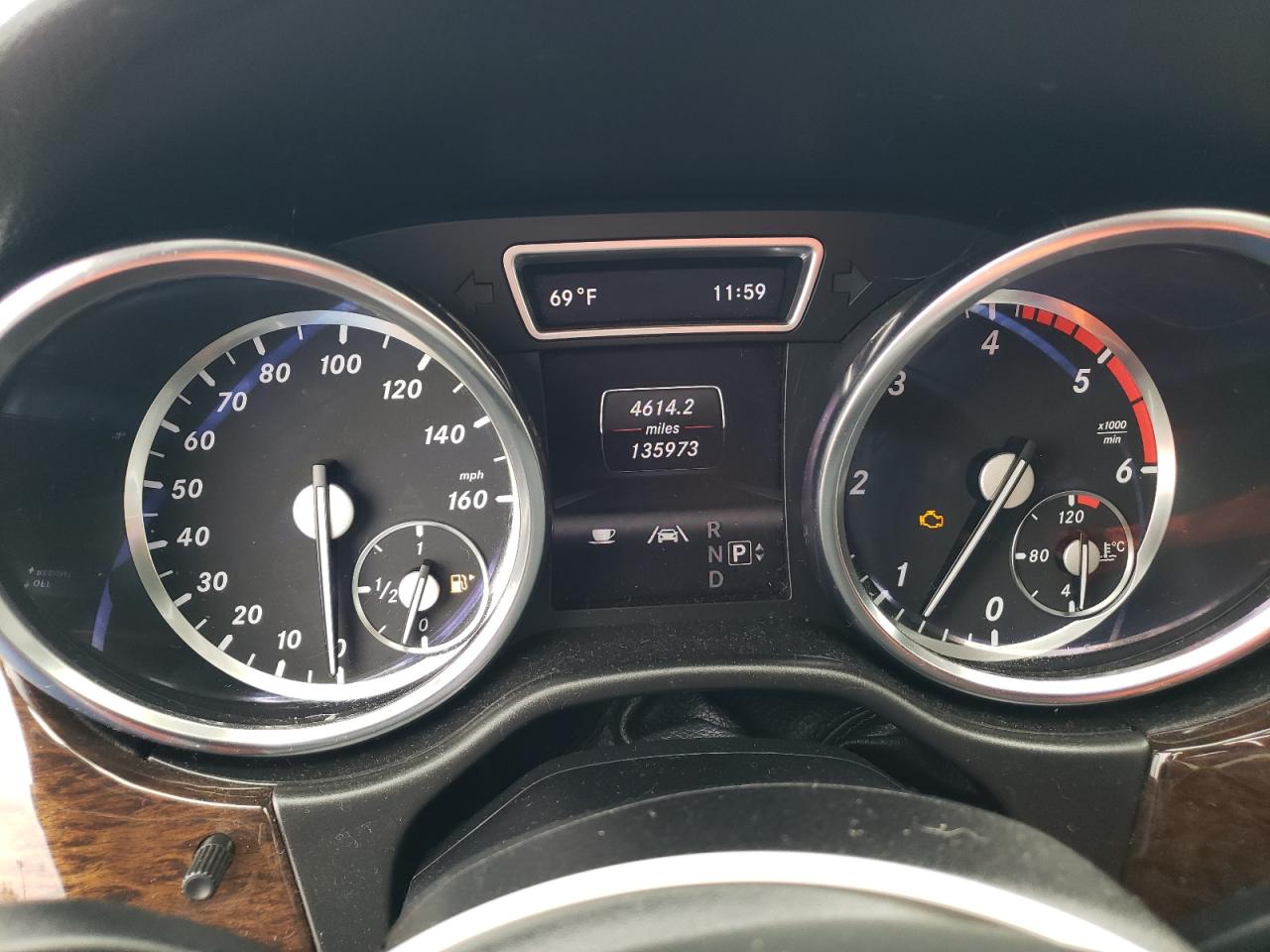 2013 Mercedes-Benz M-class VIN 4JGDA2EB1DA157214 photo 9