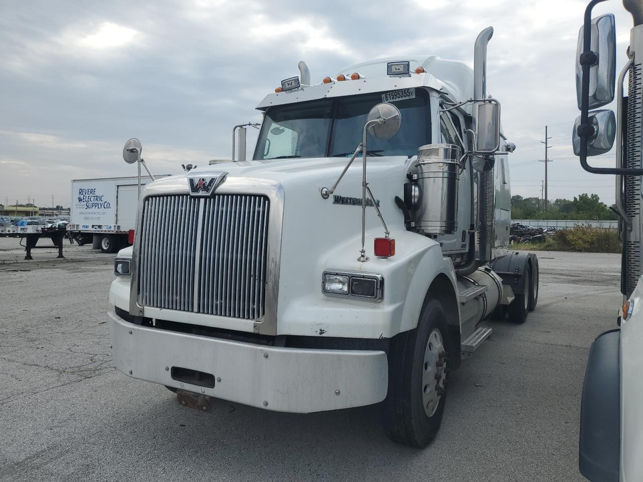 2013 WESTENSTAR All models VIN 5KJJALDR6DPFB8415 photo 2