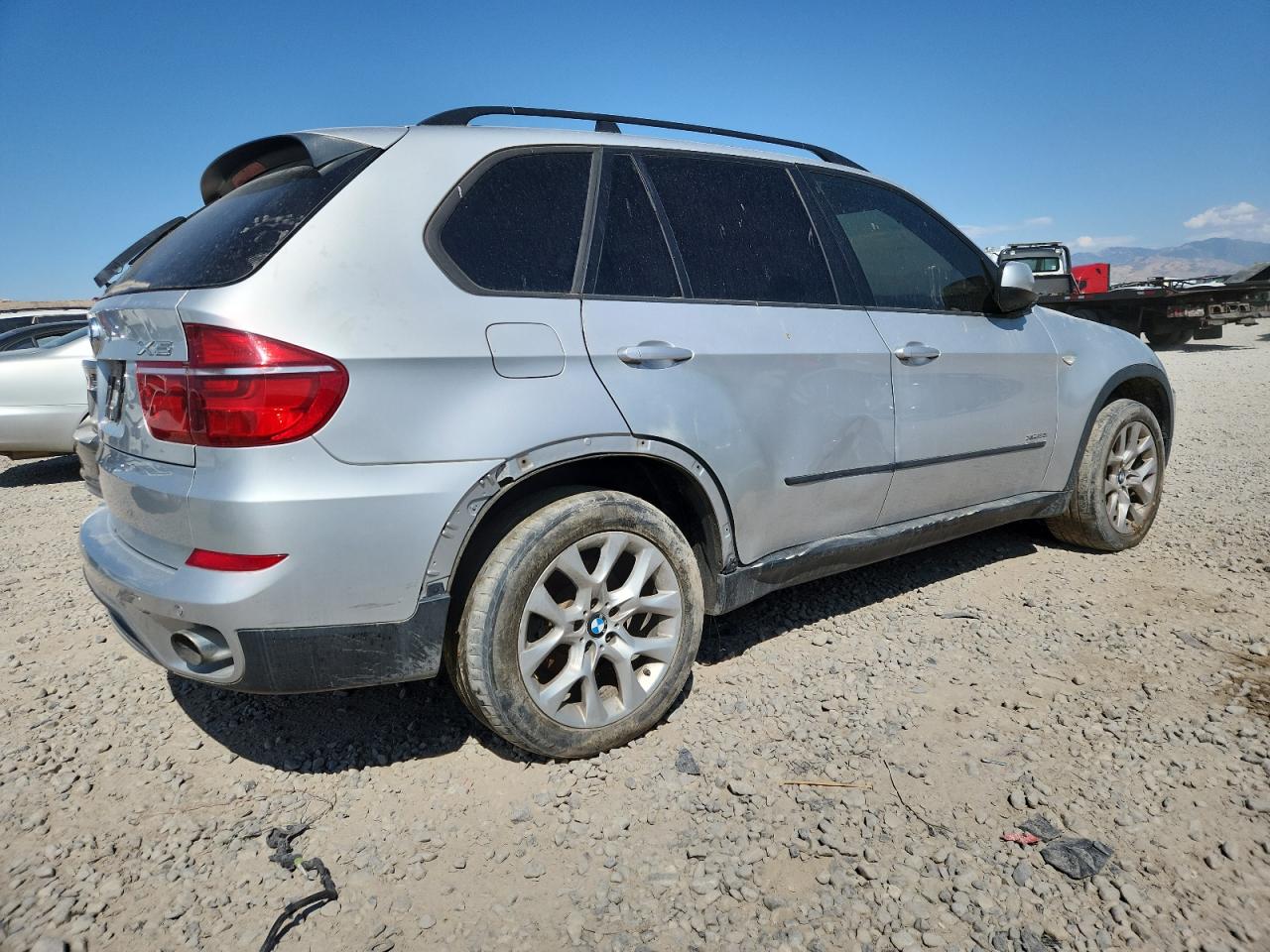 2011 BMW X5 VIN 5UXZV4C54BL412820 photo 3