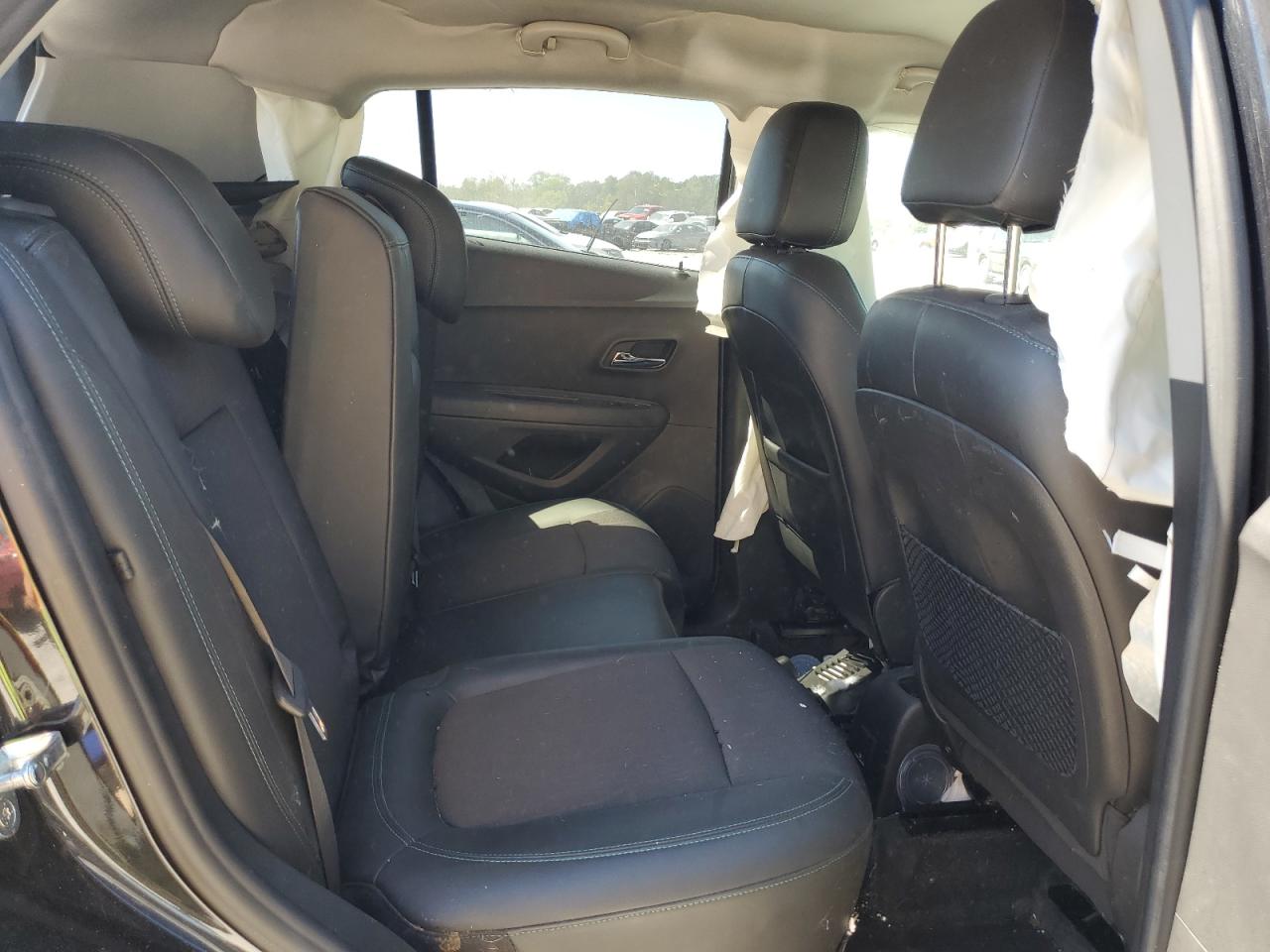 2016 Chevrolet Trax VIN KL7CJPSB2GB745216 photo 11
