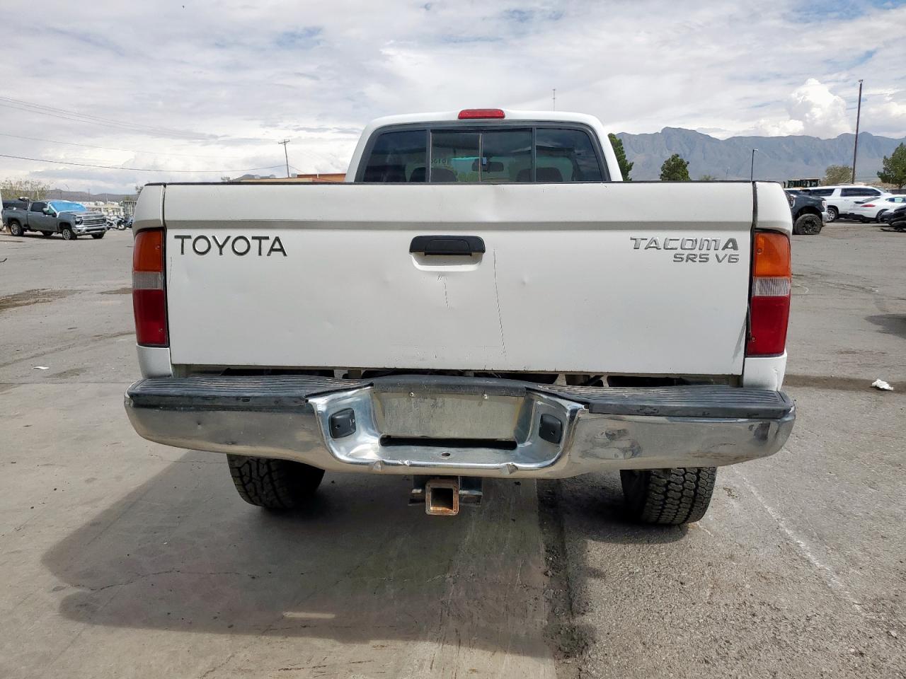 2000 Toyota Tacoma VIN 4TAWN72N0YZ684354 photo 6