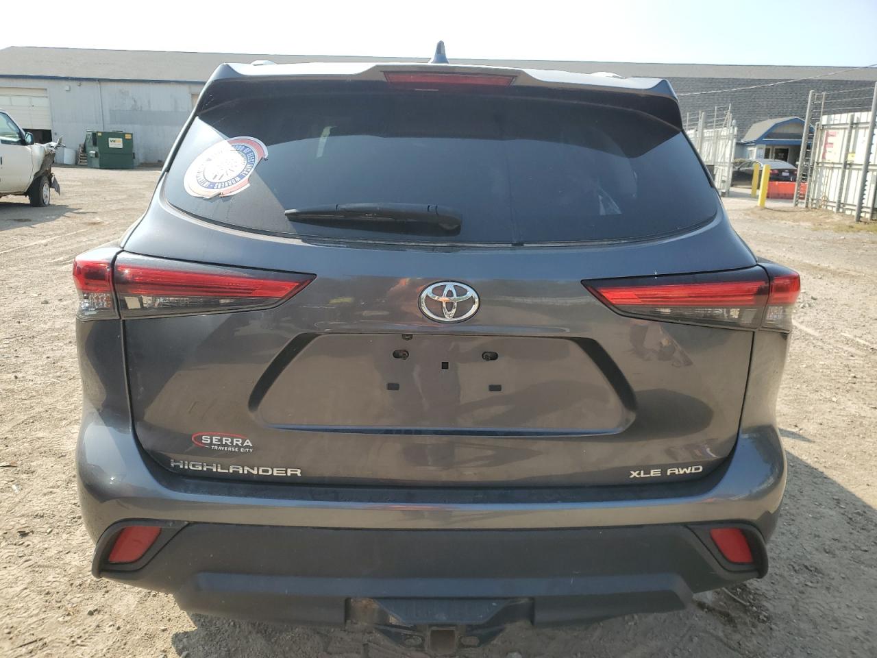 2022 Toyota Highlander VIN 5TDHZRBH0NS227886 photo 6