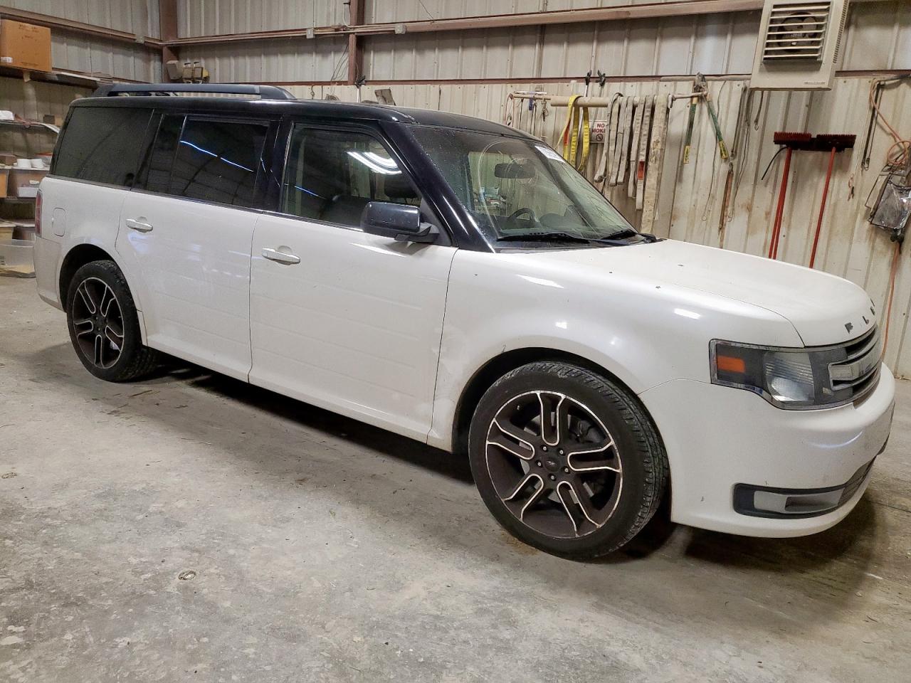 2013 Ford Flex VIN 2FMGK5C86DBD33911 photo 4