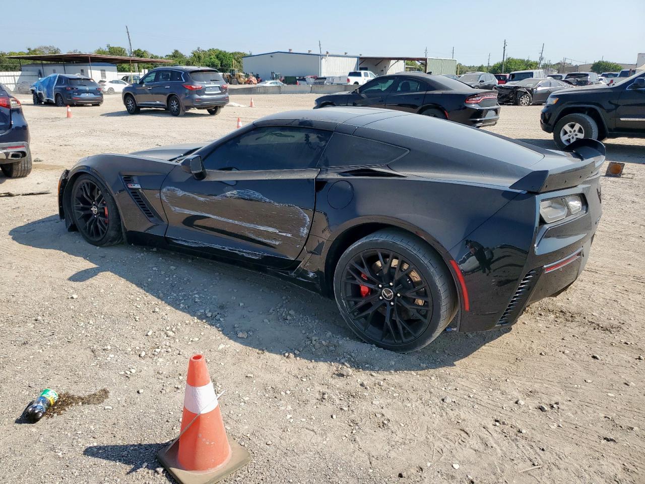 2015 Chevrolet Corvette VIN 1G1YT2D64F5601162 photo 2