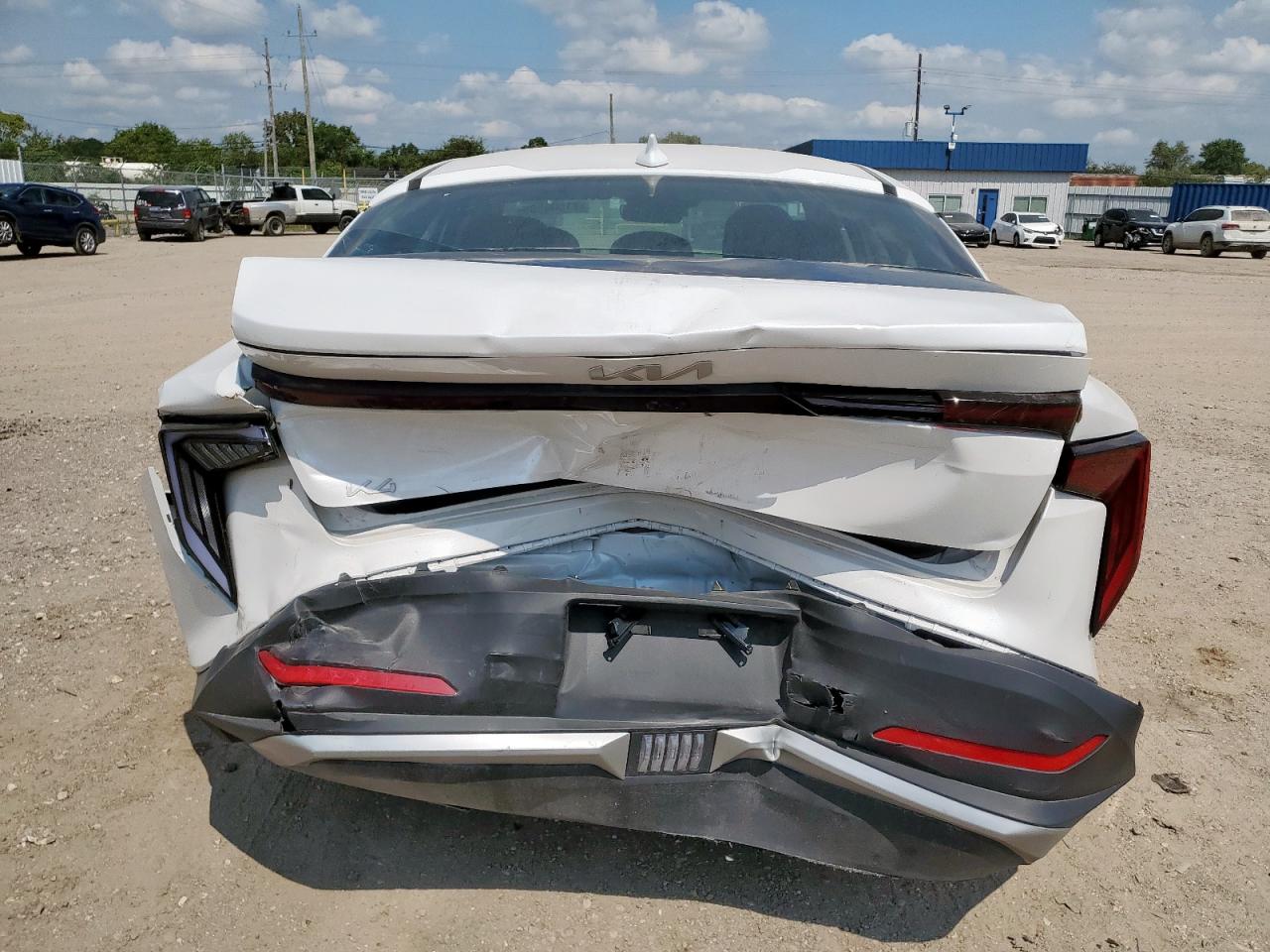 2025 Kia All other VIN 3KPFT4DE6SE058574 photo 6