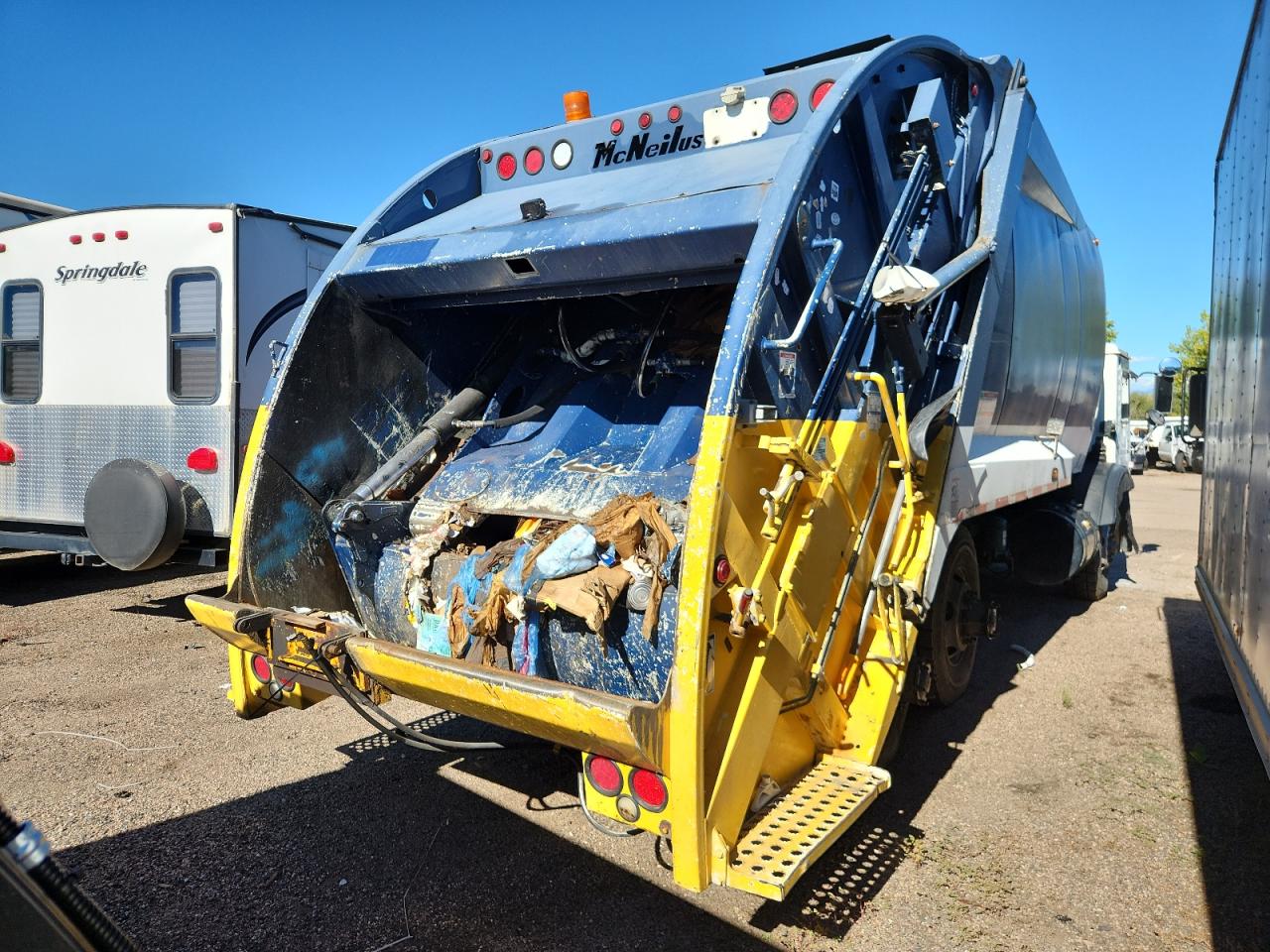 2003 MACK All models VIN 1M2AC07CX3M008322 photo 4