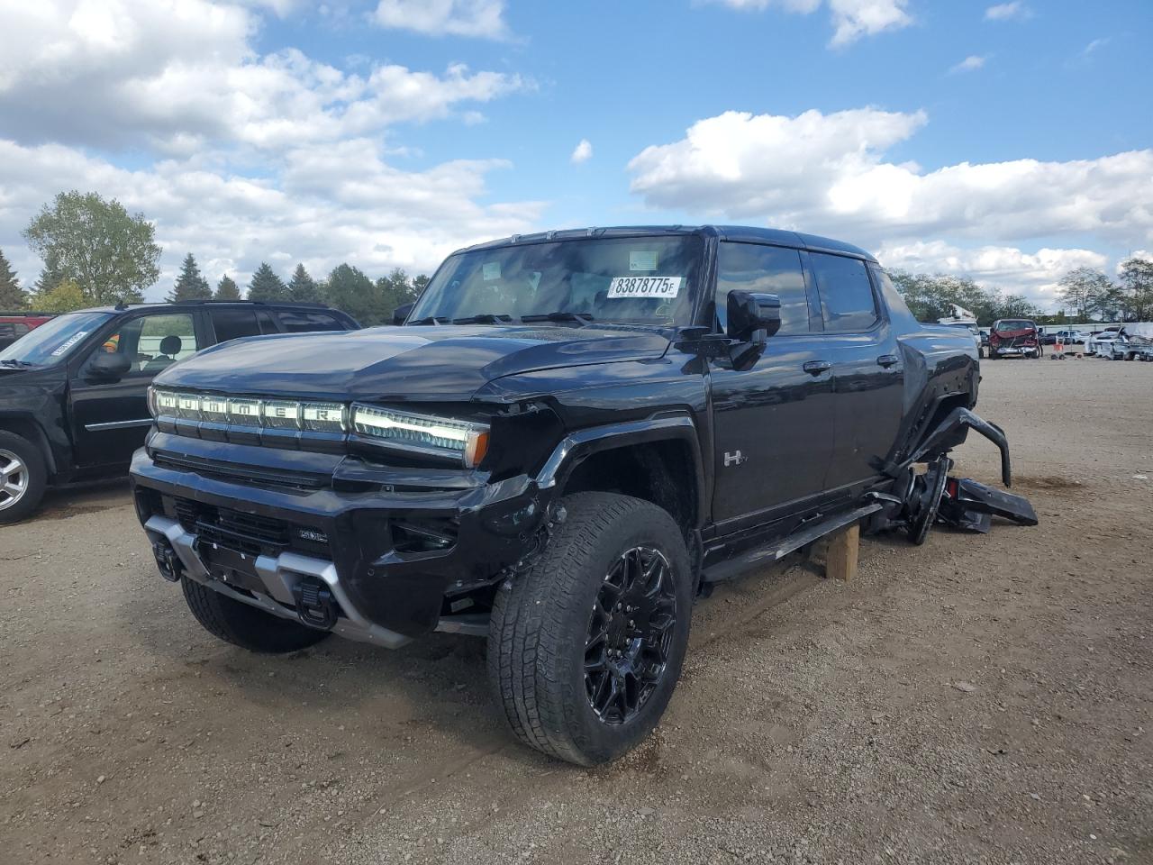 2025 GMC Hummer pic VIN 1GT40BDD9SU118294 photo 1